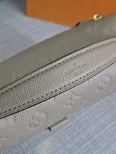 Load image into Gallery viewer, Louis Vuitton LV Pochette Metis Turtledove/Dune Emprinted Leather
