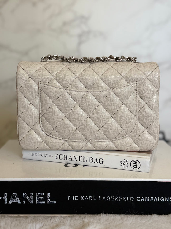 CHANEL 18B series 26 Ivory Caviar SHW Mini Rectangular Flap Bag 2018