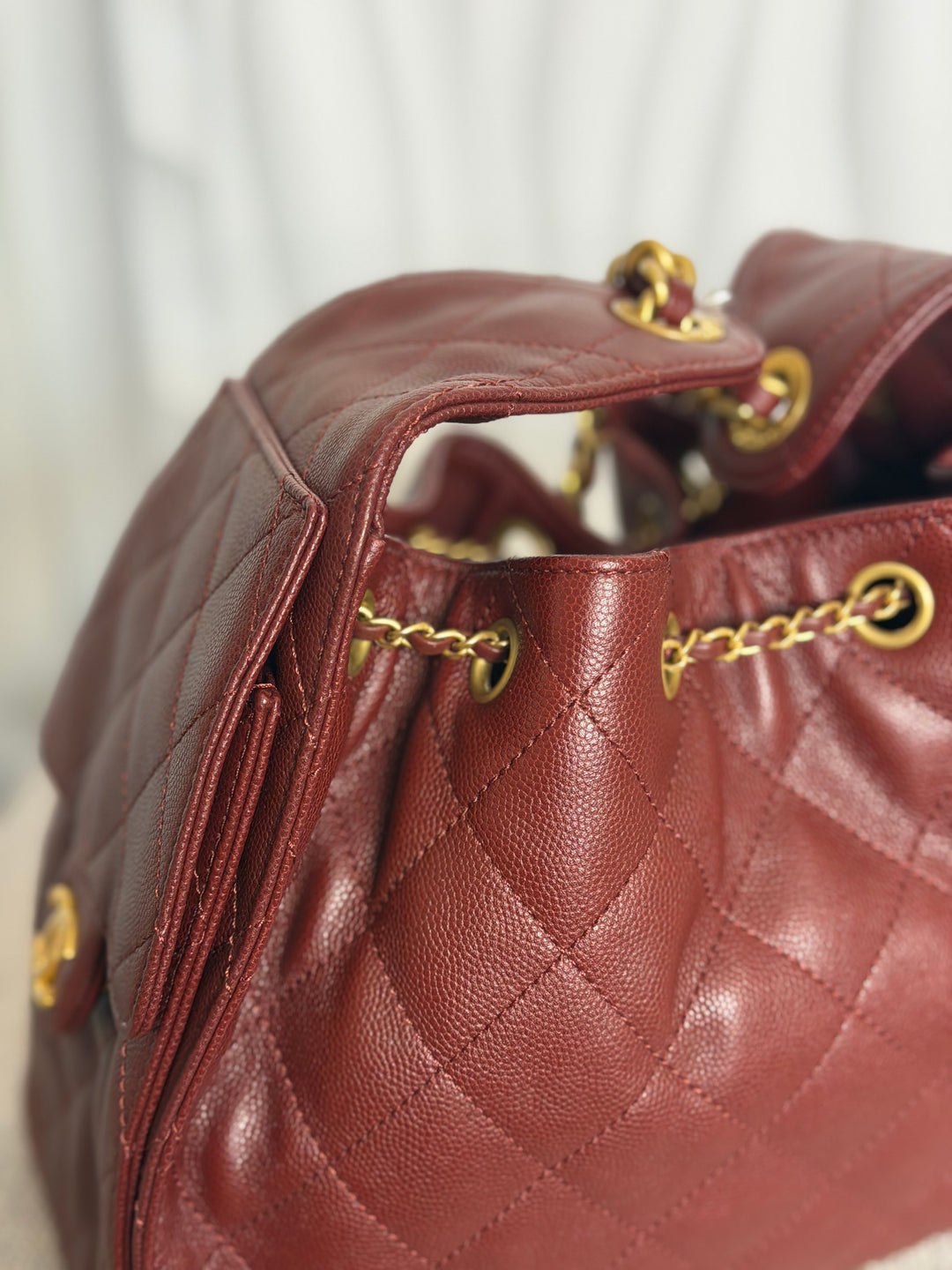 CHANEL 25A Burgundy Caviar Aged GHW 25 Hobo Bag Size SMALL