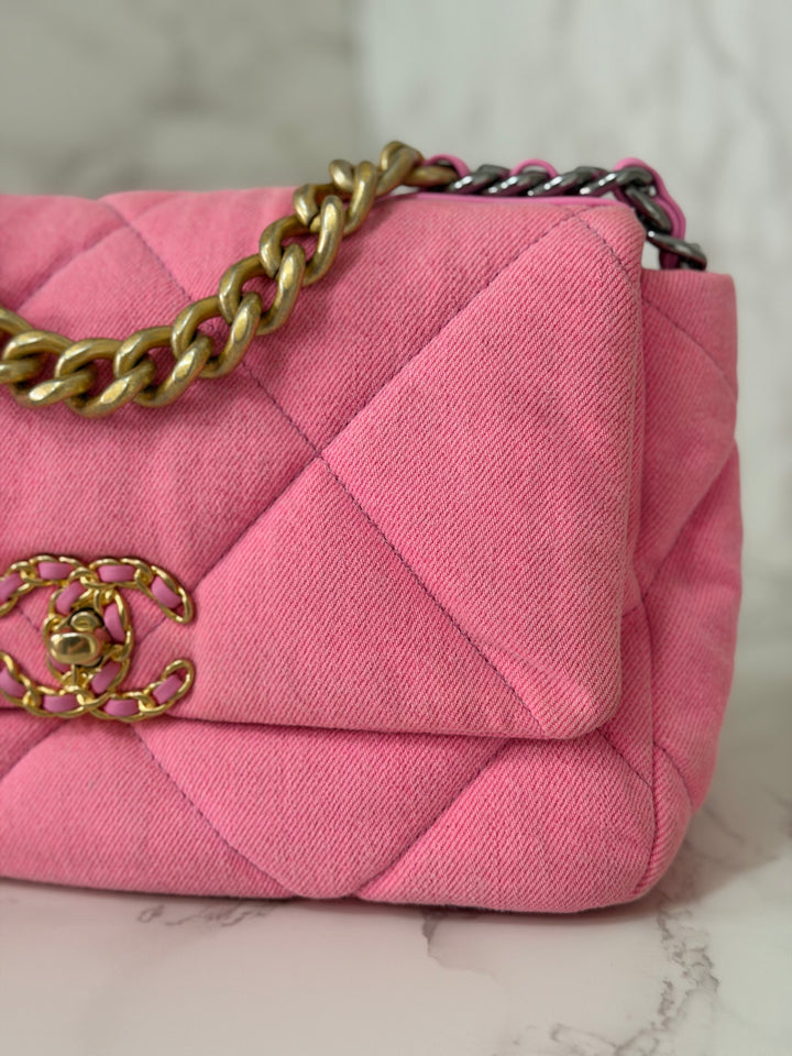 CHANEL 21S 2021 series 31 Pink Denim 19 size Small Flap Bag