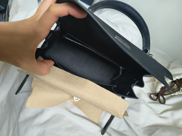 HERMÈS Kelly 25 Noir Black Epsom Leather Sellier PHW Stamp W 2025 NEW