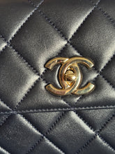 Load image into Gallery viewer, Chanel series 28 2018/2019 Navy Lambskin Champagne GHW Trendy CC Flap Bag size Small with Detachable Strap
