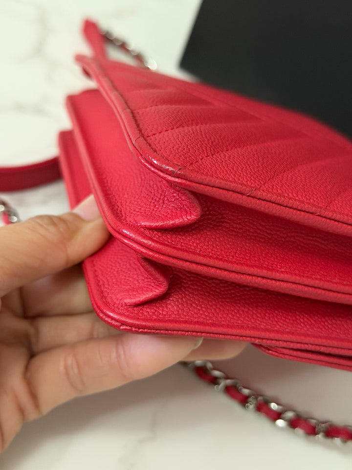 CHANEL series 25 2018 Dark pink chevron caviar SHW Square Wallet On Chain (WOC)
