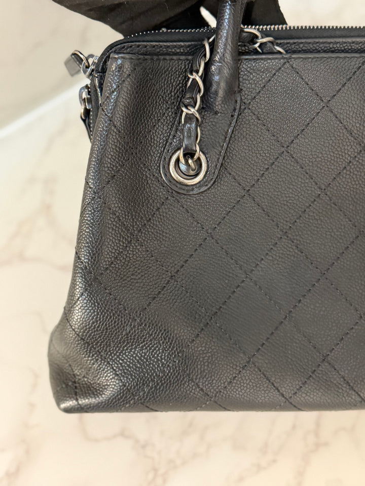 CHANEL series 23 Black Caviar Ruthenium HW Tote Bag with Shoulder Chain strap