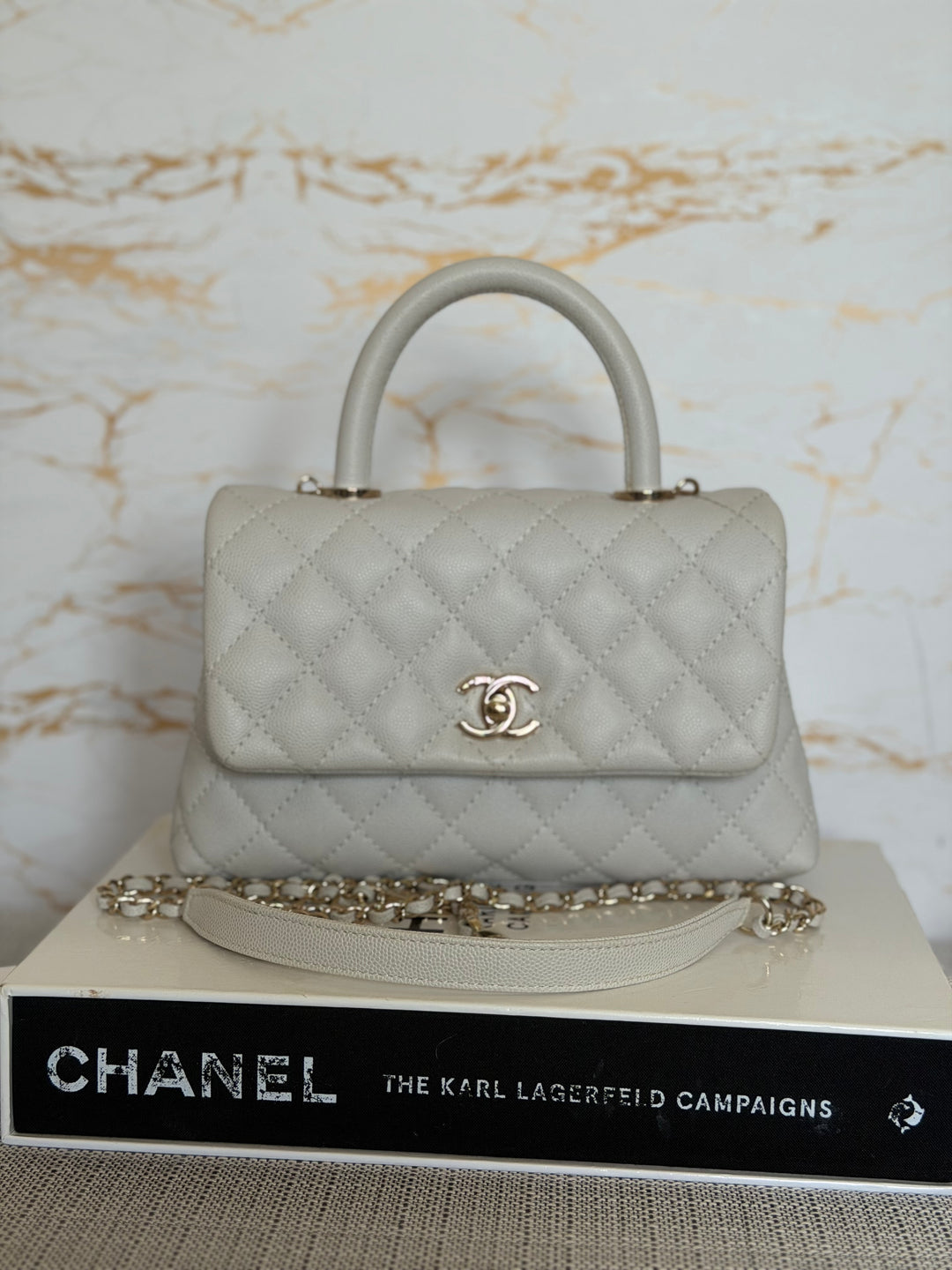 CHANEL series 27 Light Grey Caviar LGHW Coco Handle Size Small with Detachable Shoulder strap 2018