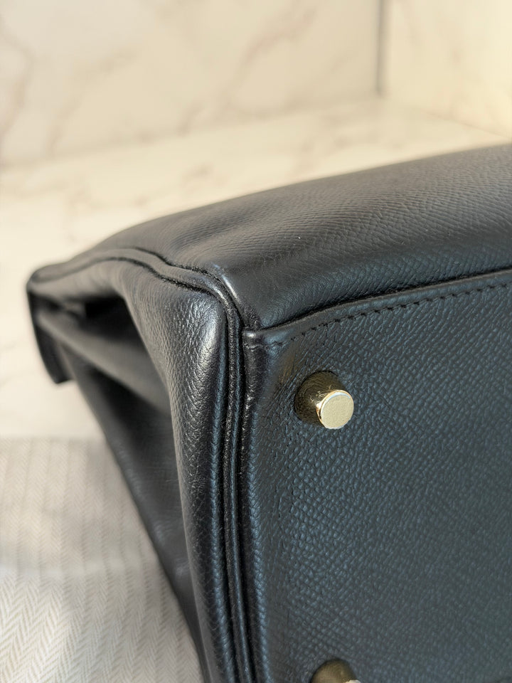 Hermes Noir/Black Epsom Leather GHW Kelly 28 stamp N 2010