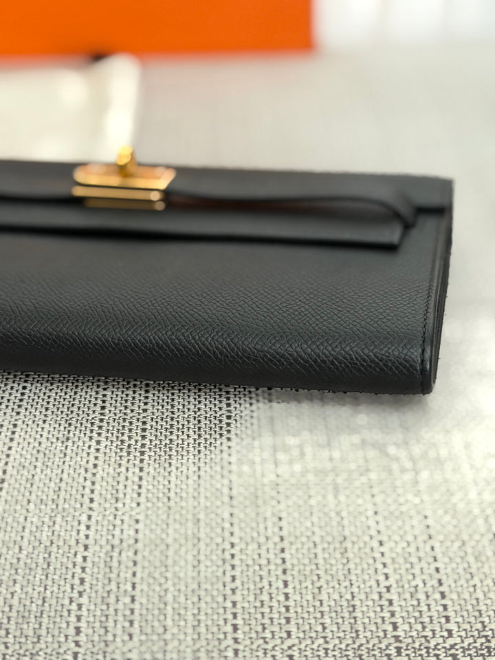 HERMES Noir Black Epsom Leather GHW Kelly To Go Stamp Z 2021