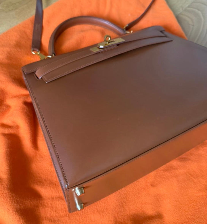 HERMÈS Kelly 32 Noisette Box leather GHW Stamp F in sq 2002 RARE
