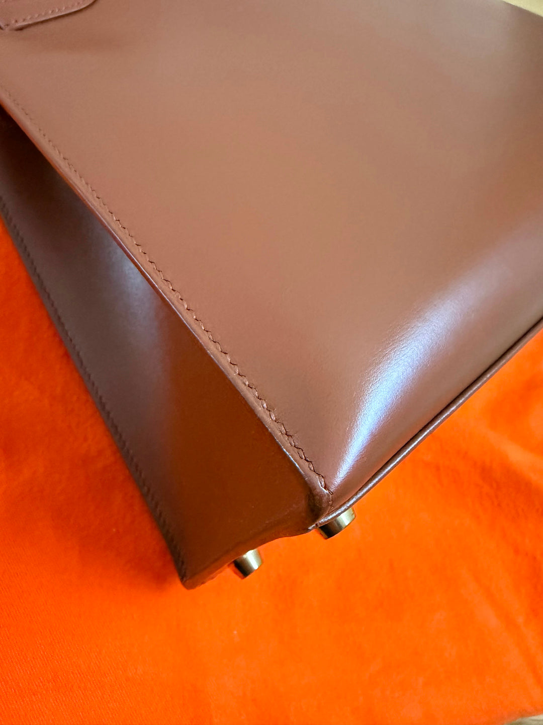 HERMÈS Kelly 32 Noisette Box leather GHW Stamp F in sq 2002 RARE