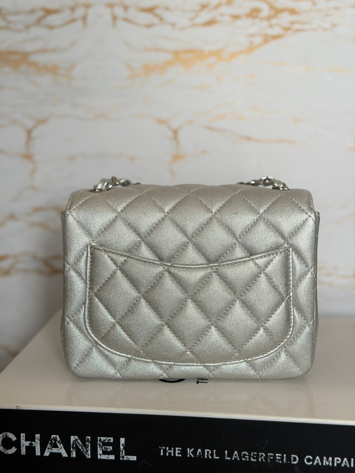 CHANEL Metallic Silver Lambskin SHW Square Mini Flap Bag 2021 21P collection series 31