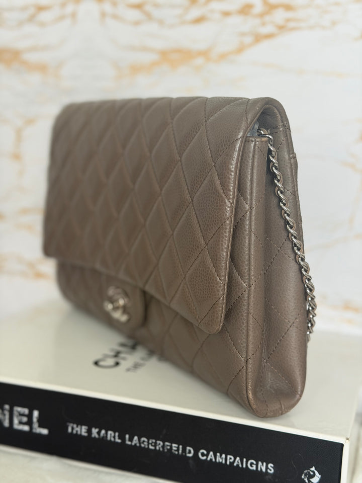 CHANEL series 17 Khaki Caviar SHW Classic Clutch with Chain