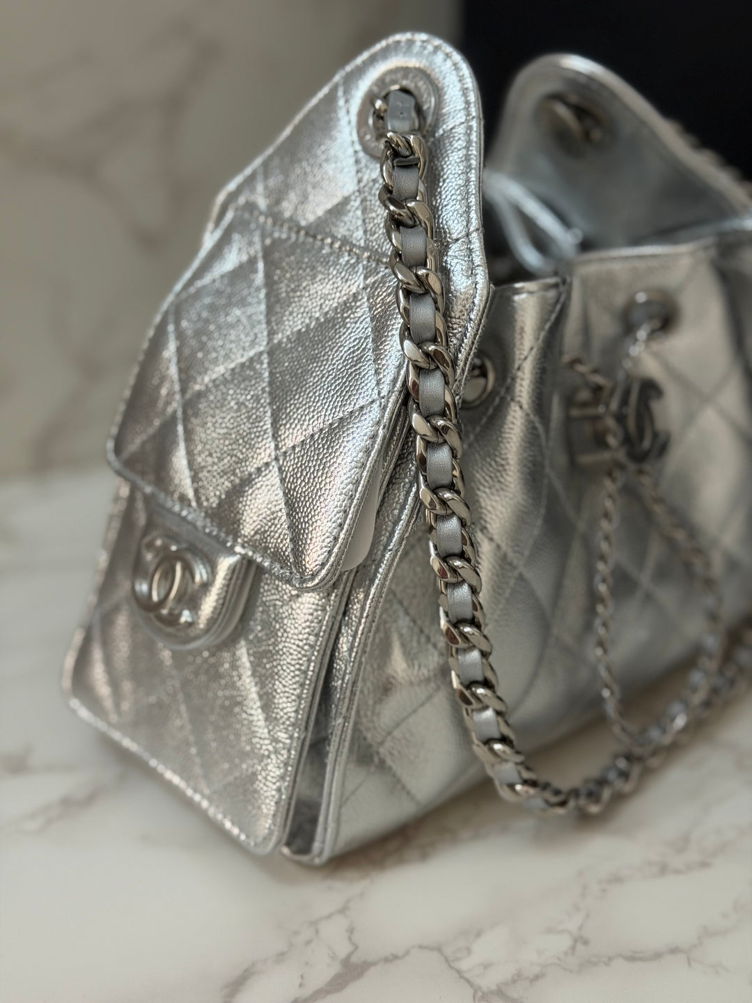 CHANEL 26C Silver Caviar shiny SHW Mini 25 Hobo Bag