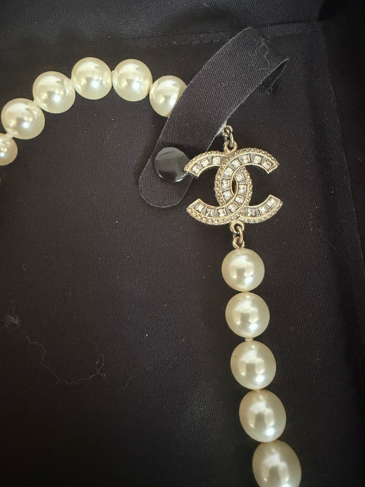 CHANEL Graduated Faux Pearl CC Necklace GHW