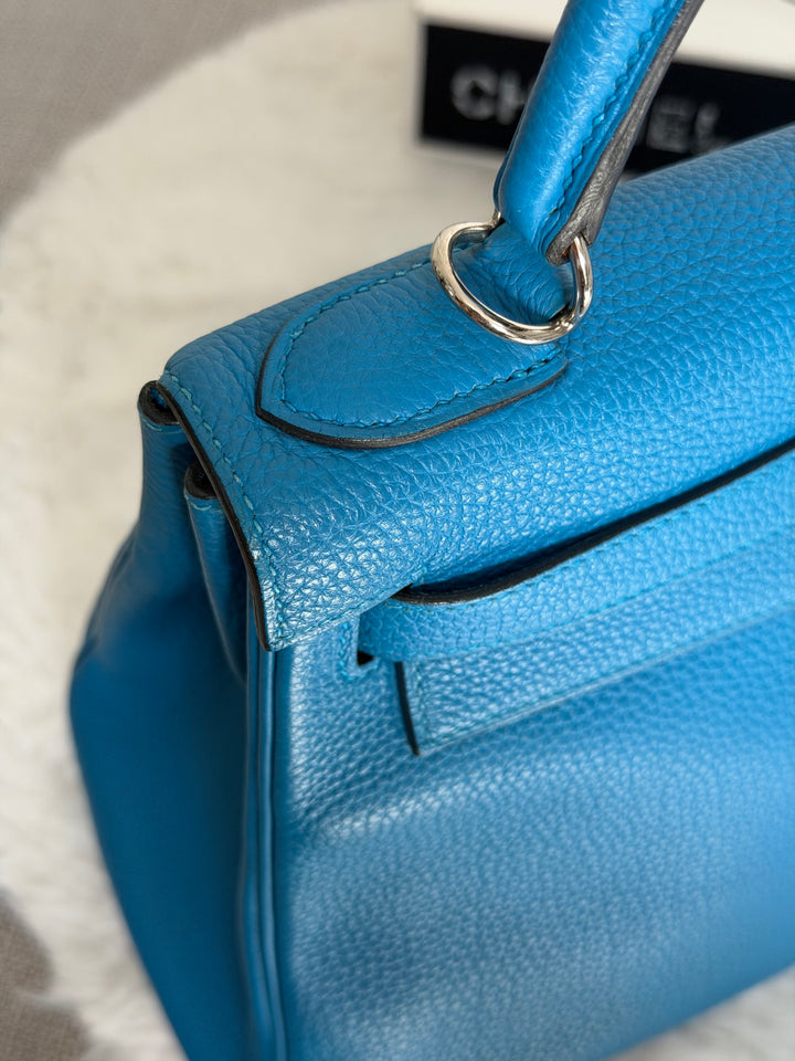 HERMÈS Bleu Frida Togo Leather PHW Kelly 28 Bag Stamp A 2017
