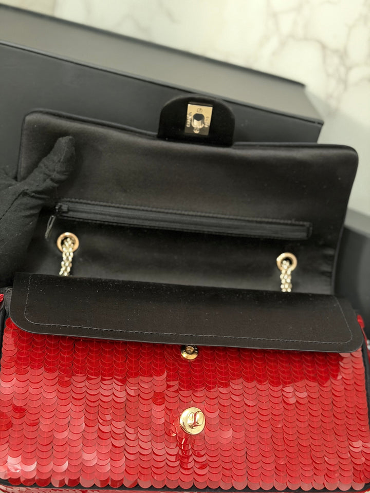 CHANEL series 13 2010 Red Sequin and Black Satin Paris-Shanghai Medium Flap Bag Gold Hardware