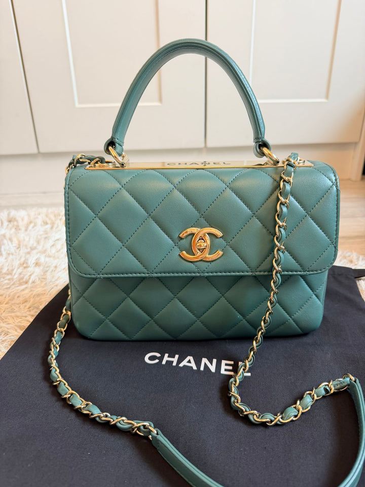CHANEL Series 26 Green Lambskin LGHW Trendy CC Flap Bag with Top Handle Size SMALL 2018