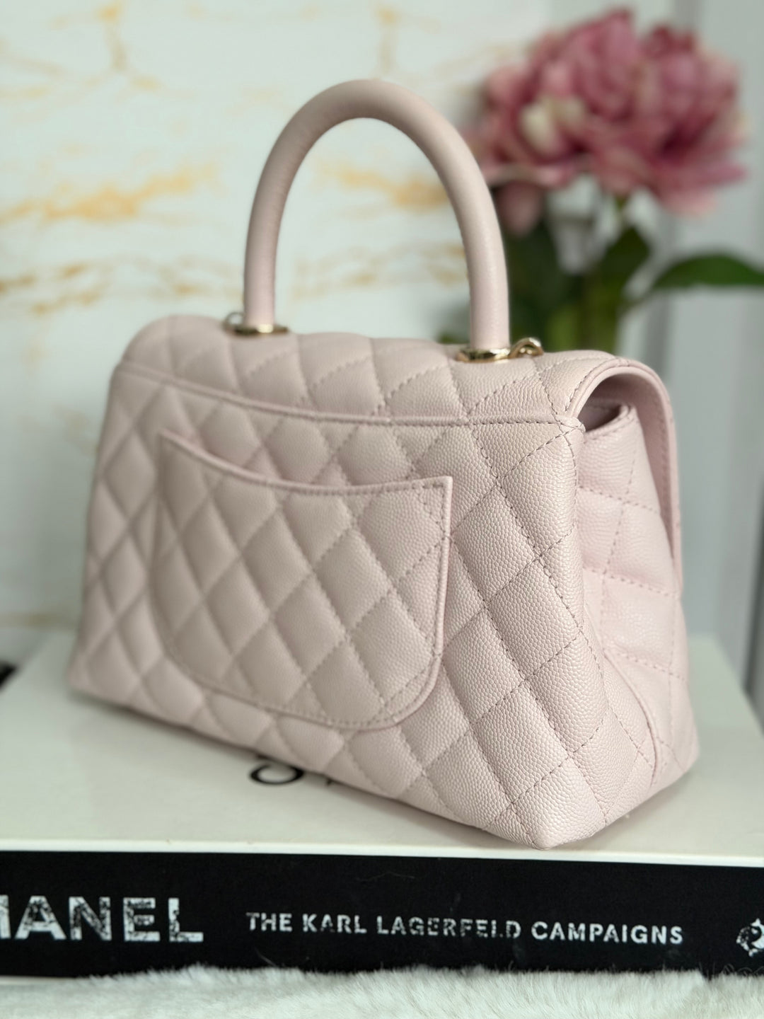 CHANEL 22P Sakura Pink Caviar LGHW Coco Handle Flap Bag with detachable strap 2022 size SMALL