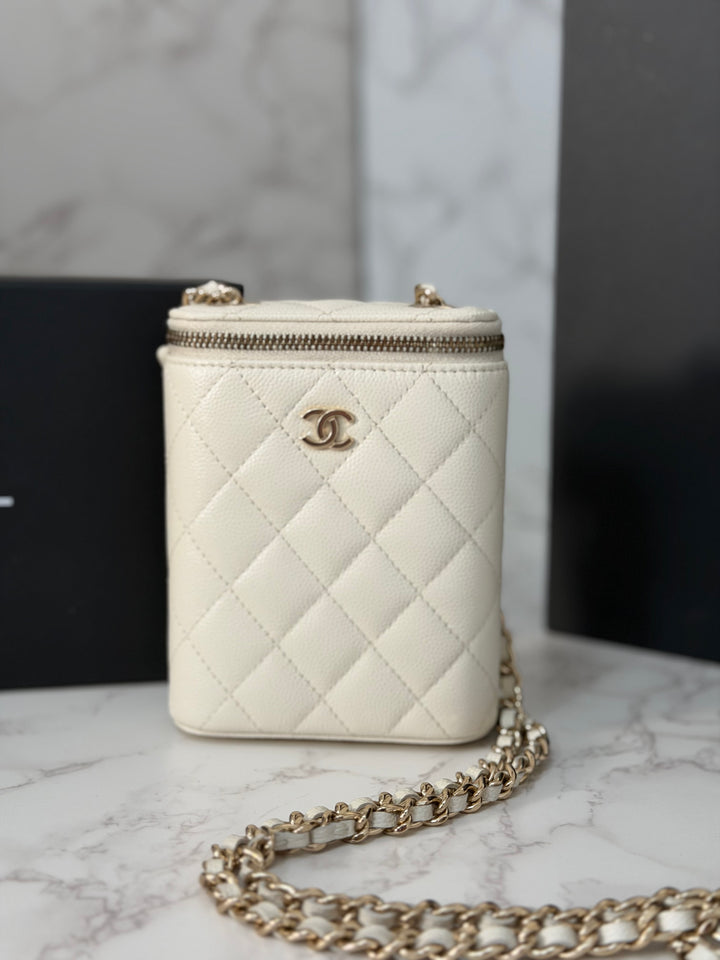 CHANEL White Caviar LGHW Vanity with Chain
