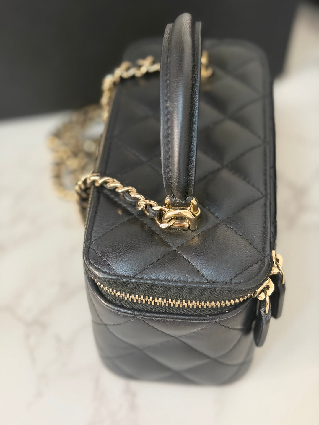 CHANEL series 31 Black Lambskin LGHW Small Vanity Case with Chain and Leather Top Handle
