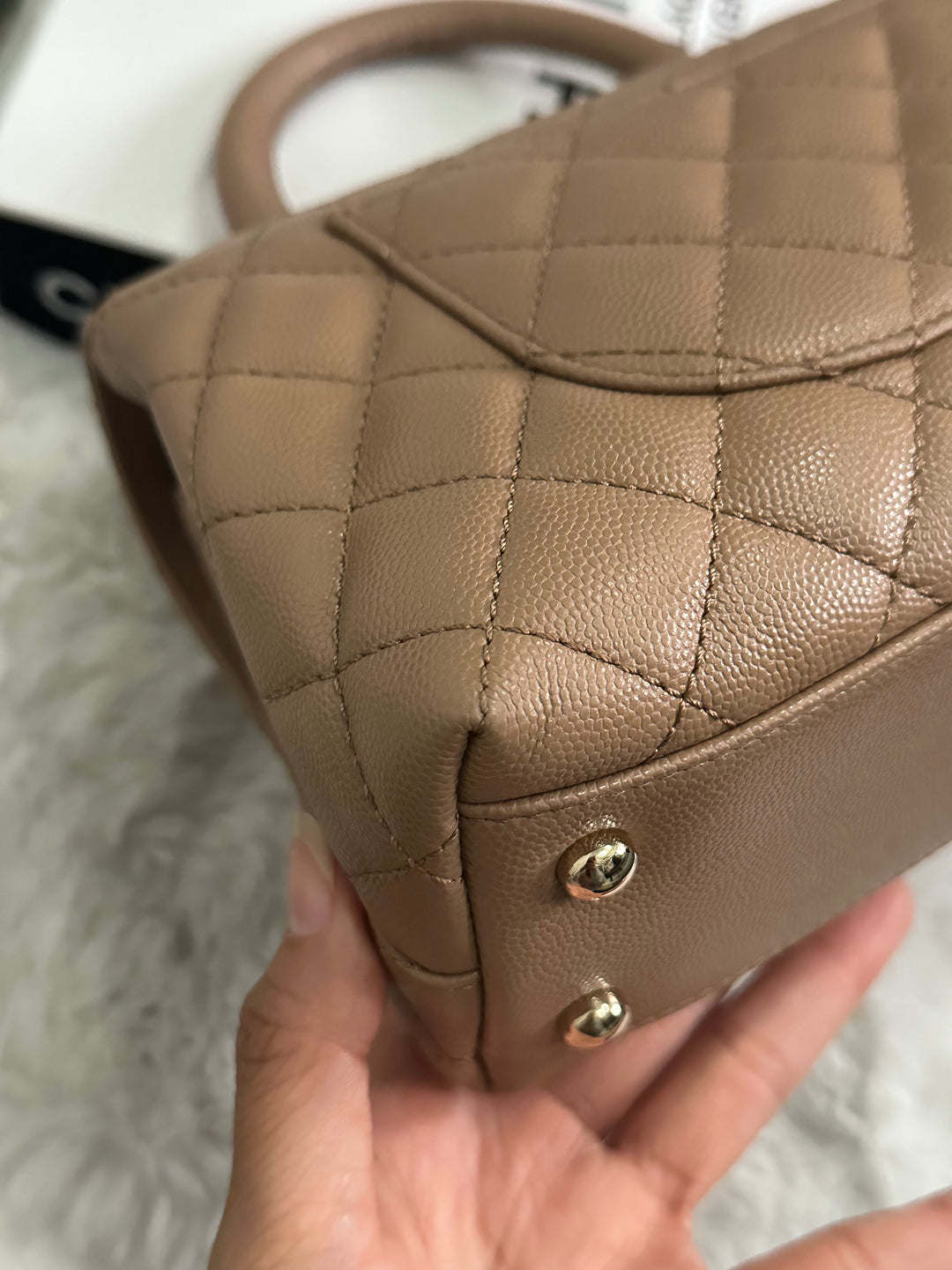 Chanel 22K Pre Fall/Winter 2022 Dark Beige Caviar LGHW Coco Handle Size Small with detachable strap