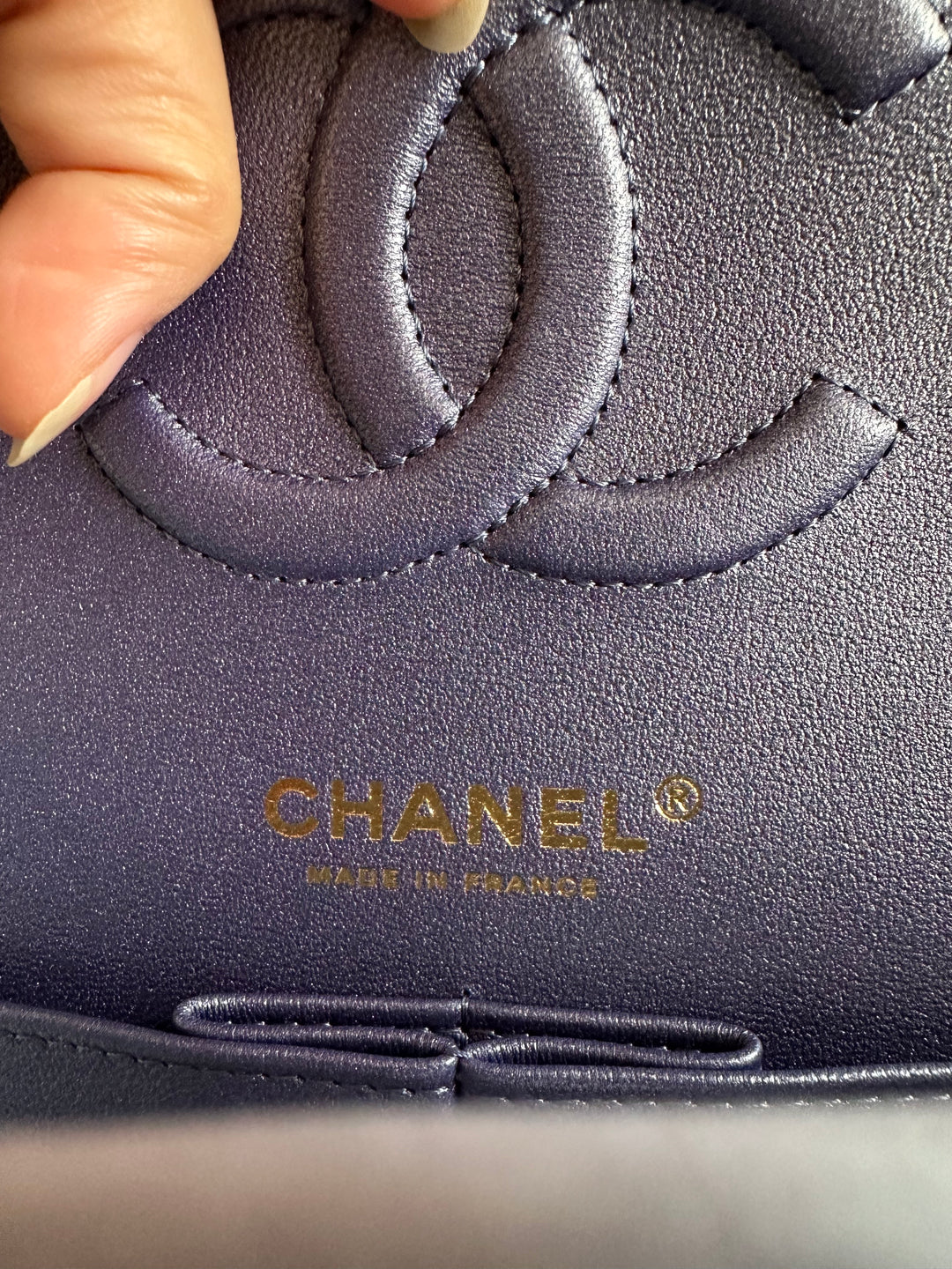 Chanel 22P Iridescent Purple Caviar LGHW Medium ML Timeless Classic Double Flap Bag