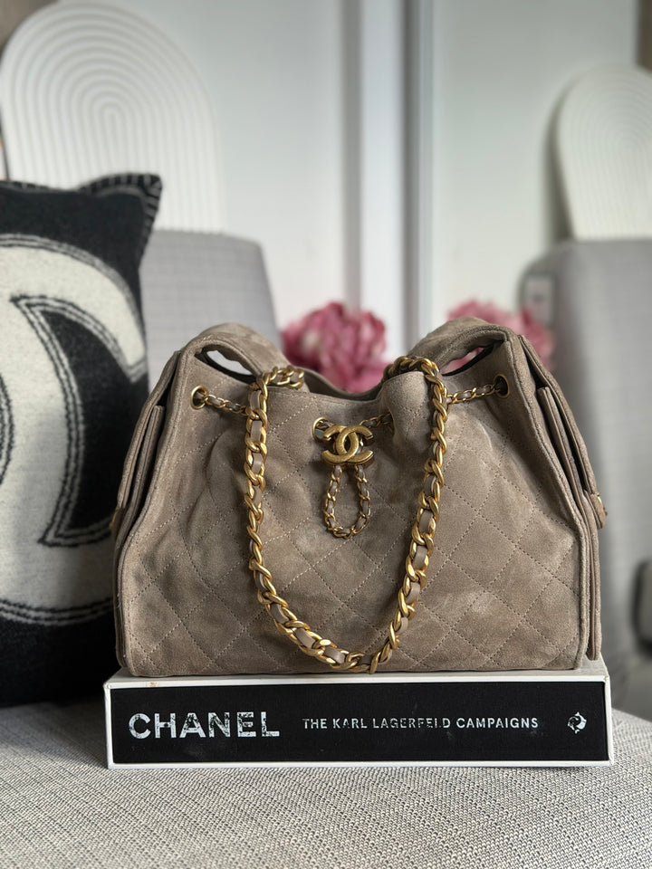 CHANEL Grey Suede 25 Hobo Bag size SMALL aged GHW 2025/2026