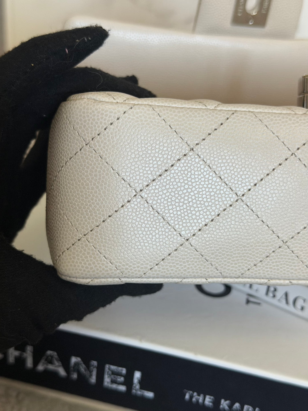 CHANEL 18B series 26 Ivory Caviar SHW Mini Rectangular Flap Bag 2018