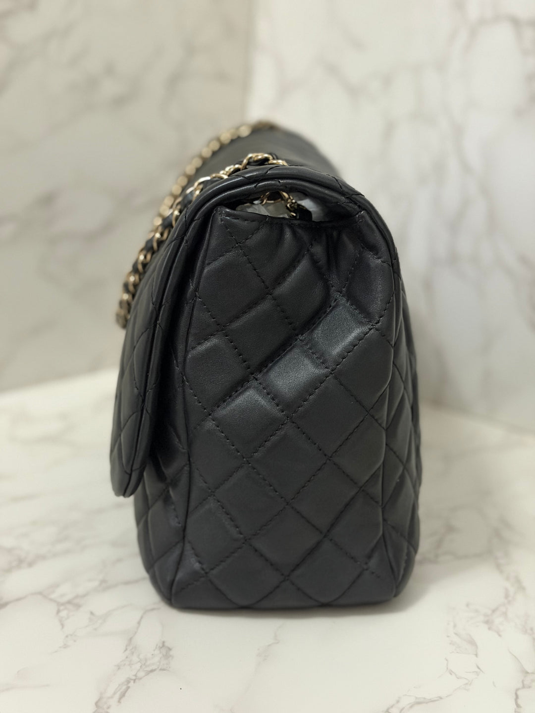Chanel series 28 19B collection 2019 Black Calf Skin LGHW Small XXL Airliner (40 cms) Single Flap Bag