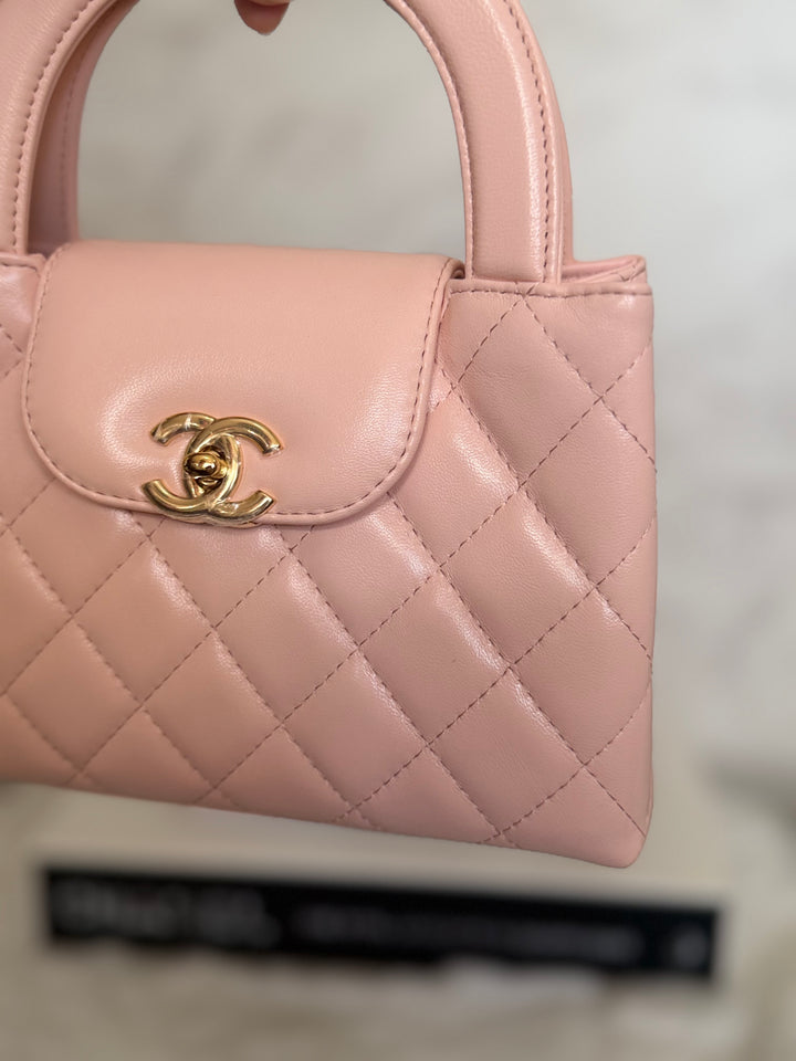 CHANEL 26B Light Pink Calf Skin Kelly Shopping Bag size Small 19 cms 2026