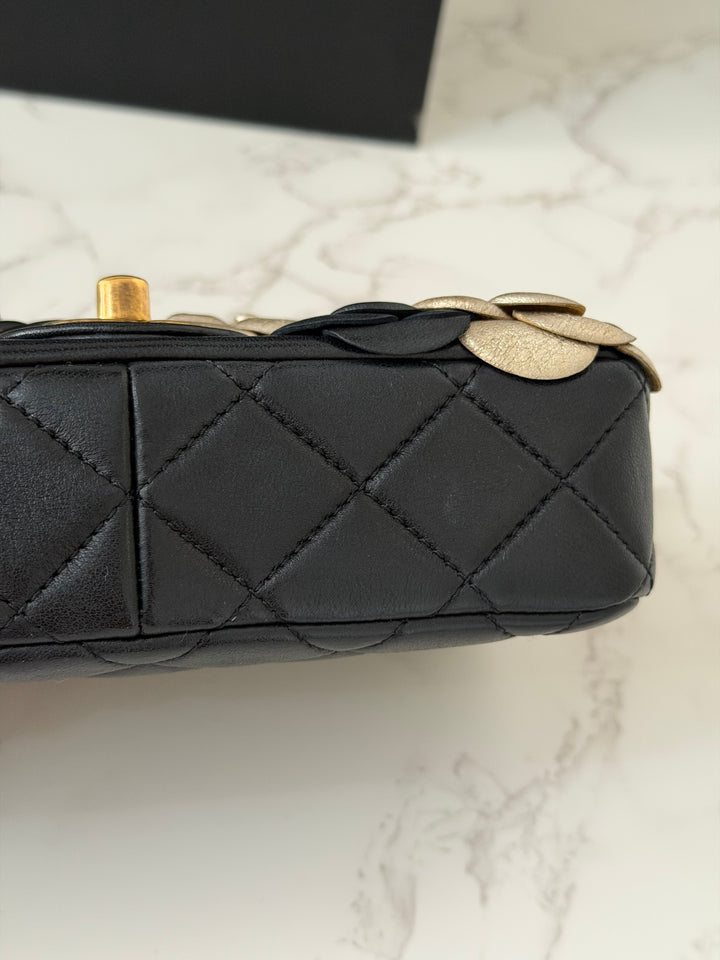 CHANEL series 21 Black Metallic Gold Camellia Flower Lambskin Mini Rectangular Flap Bag with Vintage GHW