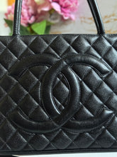 Load image into Gallery viewer, Chanel series 7 Vintage 2002-2003 Black Caviar GHW Medallion Tote Bag
