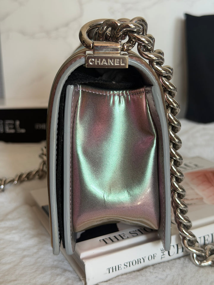 CHANEL 18S Iridescent Patent Calf Skin Purple Blue Mermaid Le Boy Flap Bag size Small