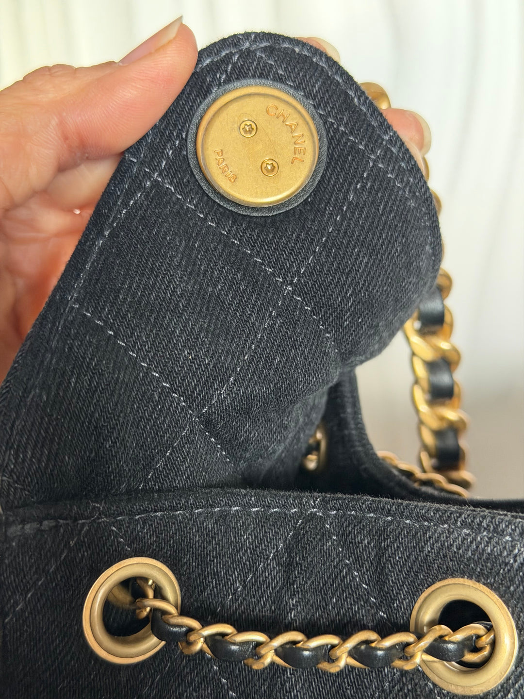 CHANEL 25S 2025 Black Denim Medium 25 Hobo Bag with Detachable Pouch Aged GHW