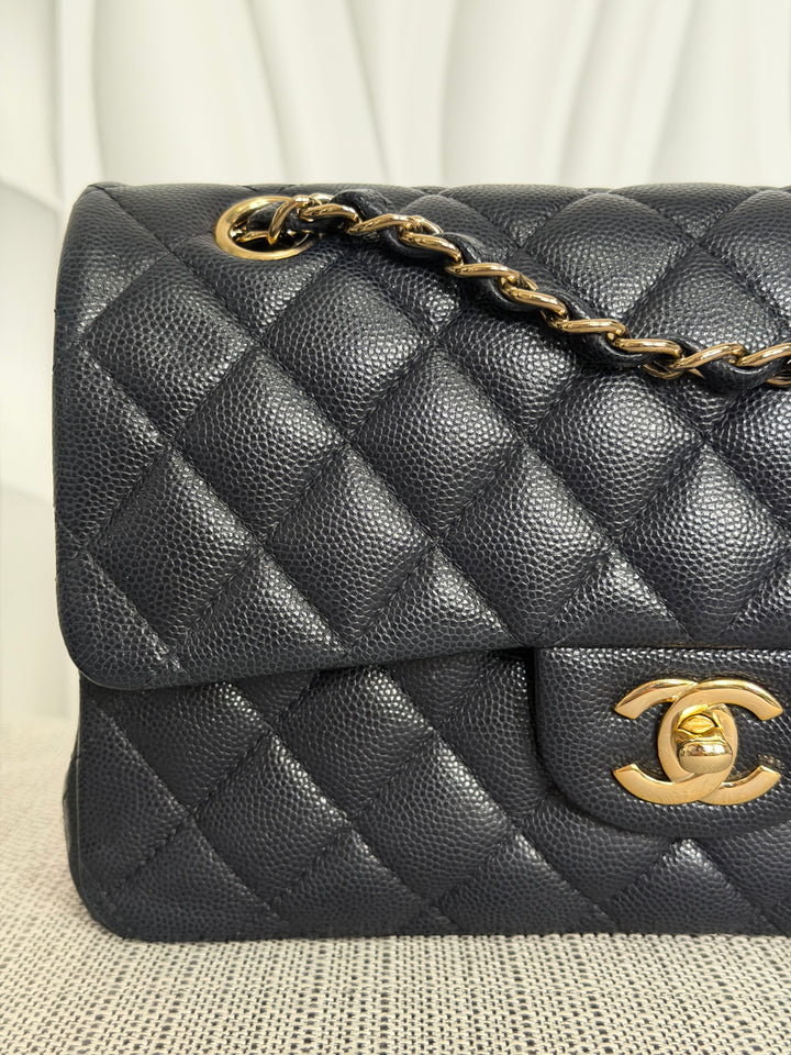 CHANEL series 30 Dark Navy Caviar LGHW Small Timeless Classic Double Flap Bag 2020