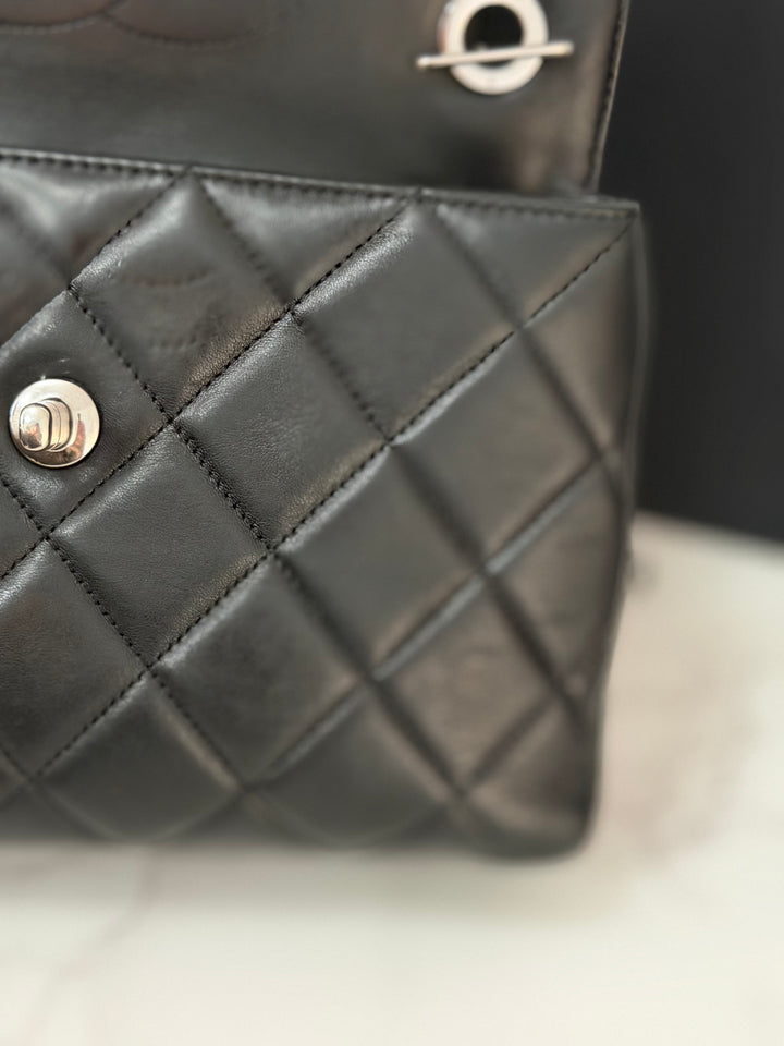 CHANEL series 24 Black Lambskin Silver HW Trendy CC Top Handle Flap Bag with Top Handle and detachable chain