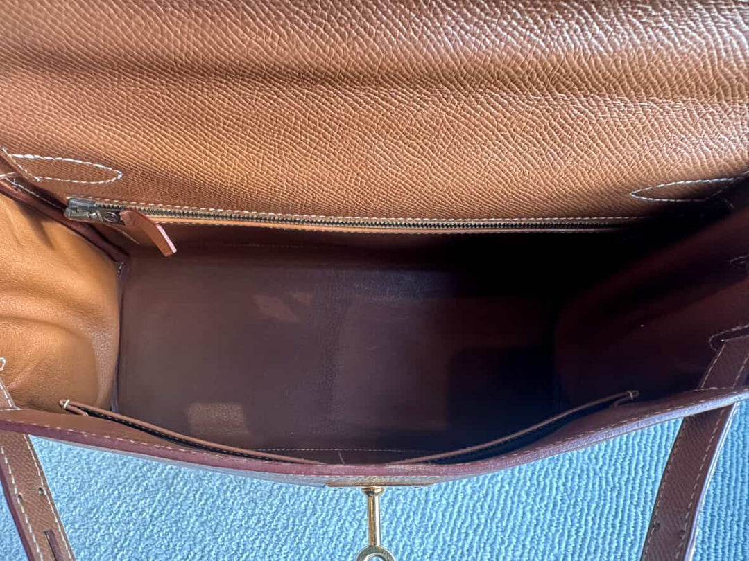 Hermes Gold Retourne Courcheval Leather GHW Vintage Stamp A in Sq (1997) Kelly 28