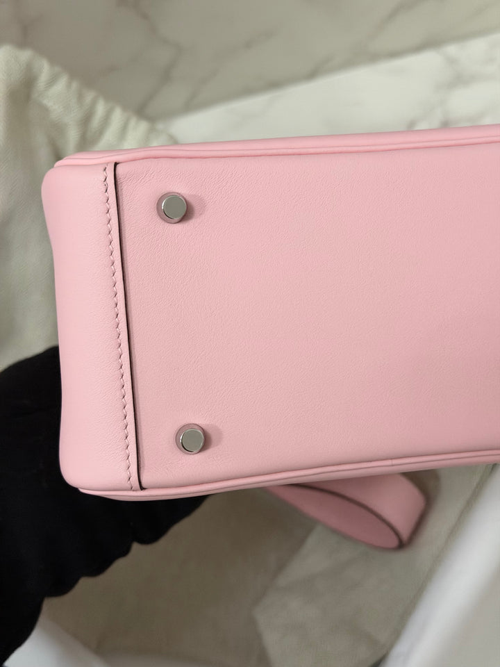 Hermes Mini Lindy Rose Sakura Swift leather PHW Stamp B 2024 *Rare combo*