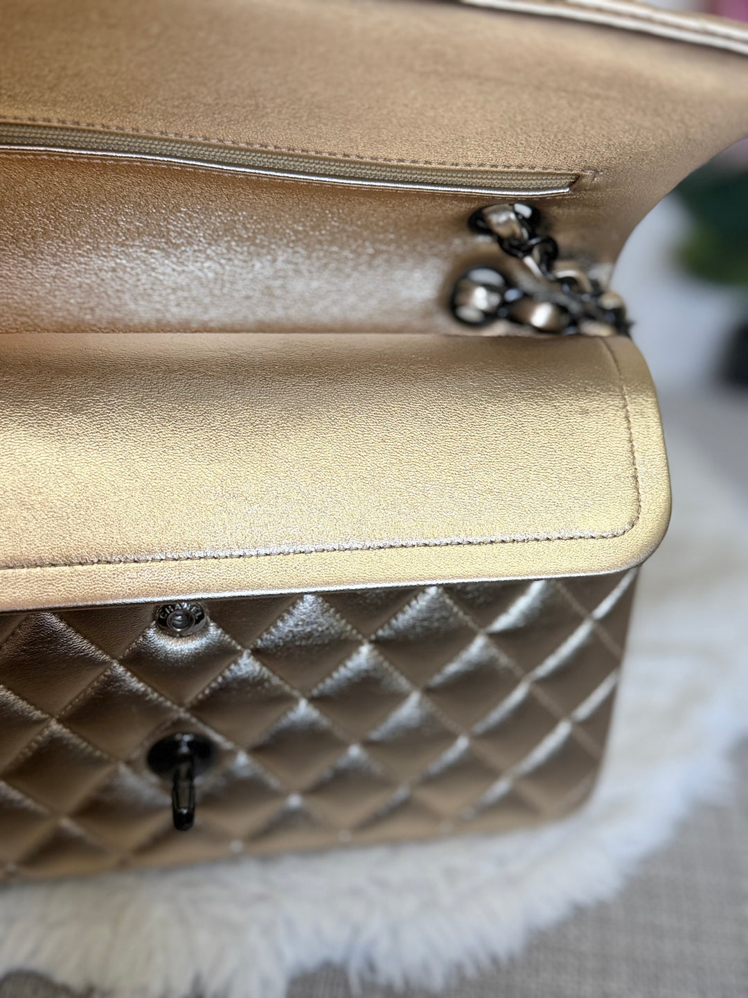 CHANEL series 31 Gold Metallic Lambskin So Black Hardware Medium ML timeless Classic Double Flap Bag 2020/2021