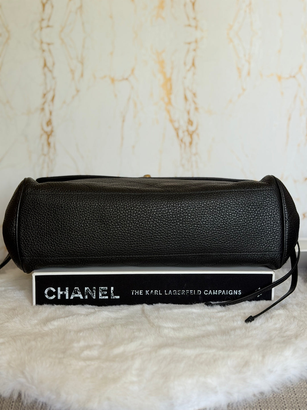 CHANEL 26S Black Caviar GHW East West Hobo Bag Matthieu Blazy SOLD OUT 2026