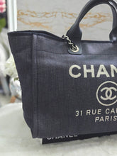 Load image into Gallery viewer, Chanel series 21 2015 Denim Deauville Tote with Leather Handle Size Medium (15 inches)
