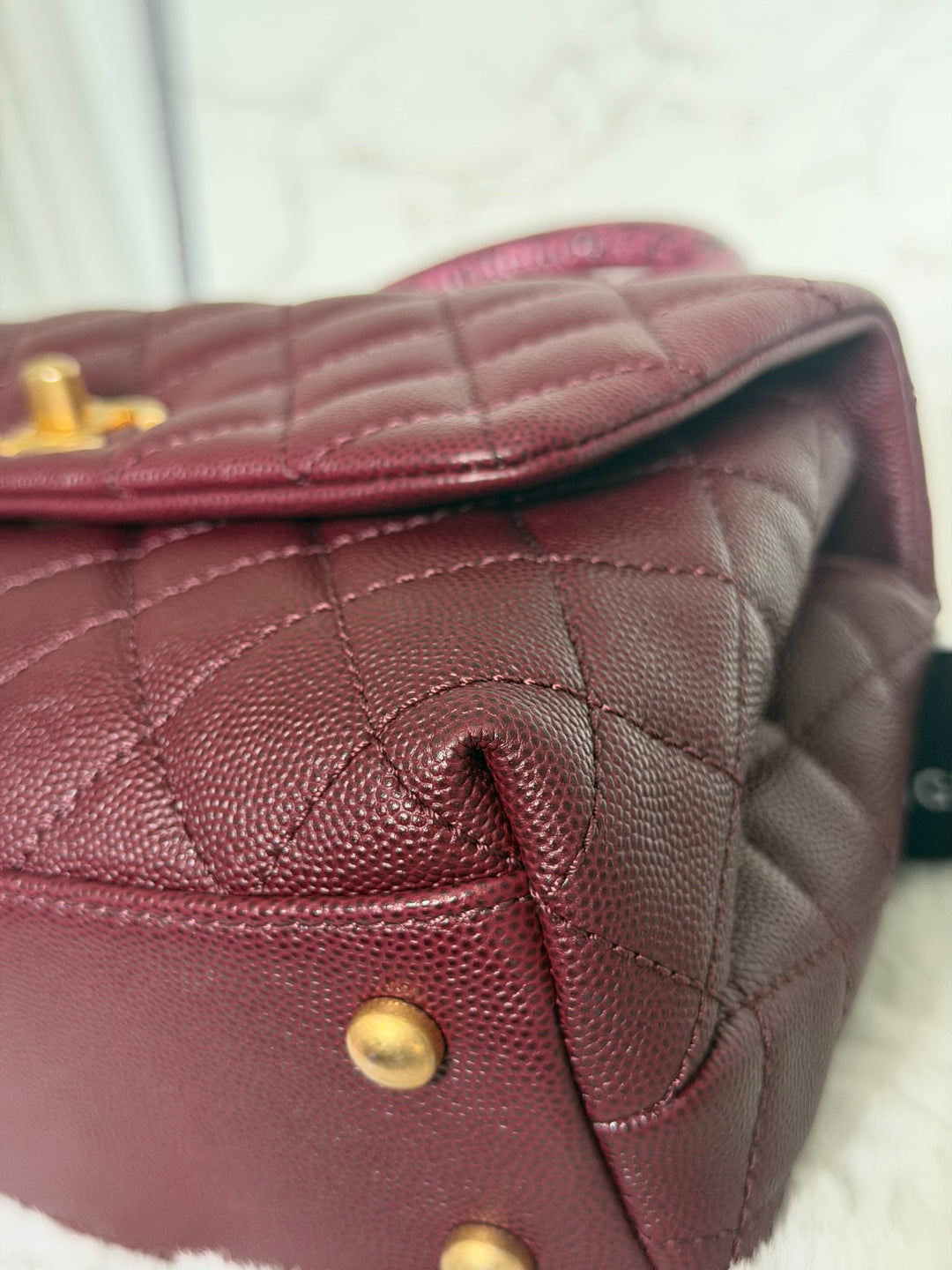 CHANEL series 26 Burgundy Caviar Aged GHW Coco Handle Flap Bag size SMALL with Pink sea snake handle 2018