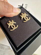 Load image into Gallery viewer, Chanel 21A Crown LGHW Earrings
