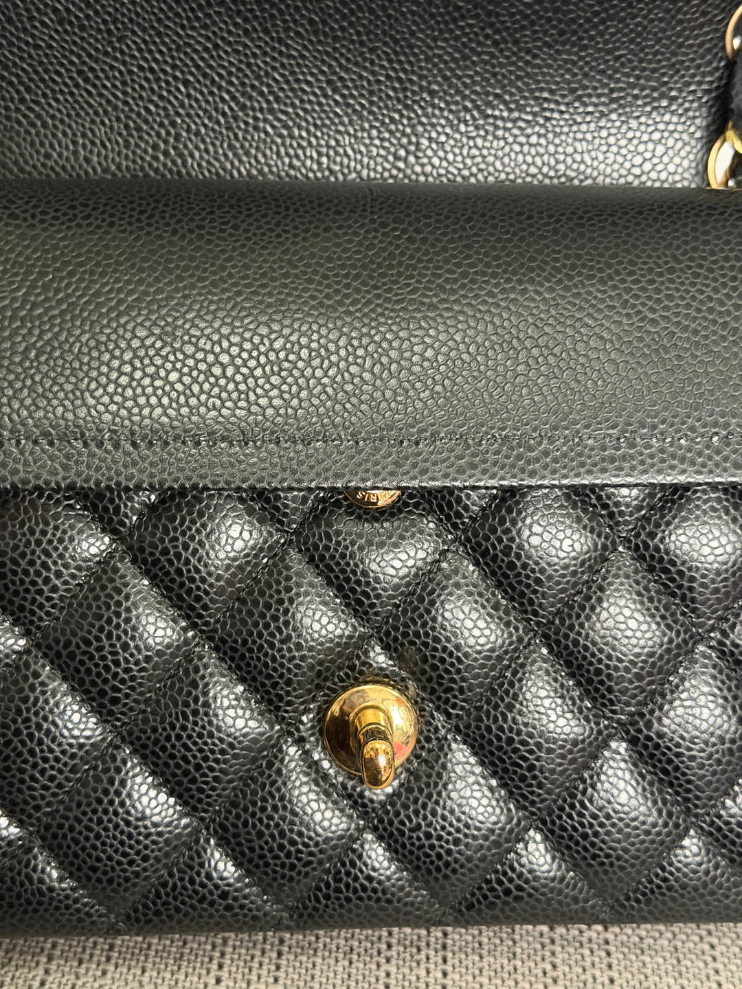 CHANEL 2022 Black Caviar GHW Timeless Classic Medium ML 11.12 Double Flap Bag