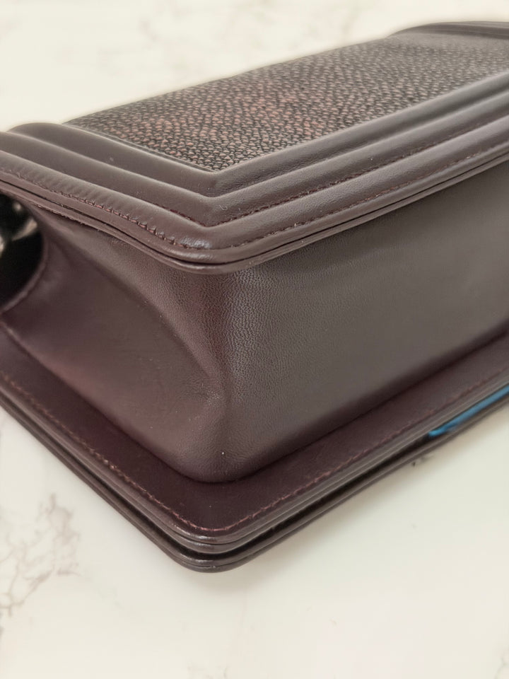 Chanel series 21 2015 Burgundy Lambskin Stingray SMALL Le Boy Flap Bag with Ruthenium HW