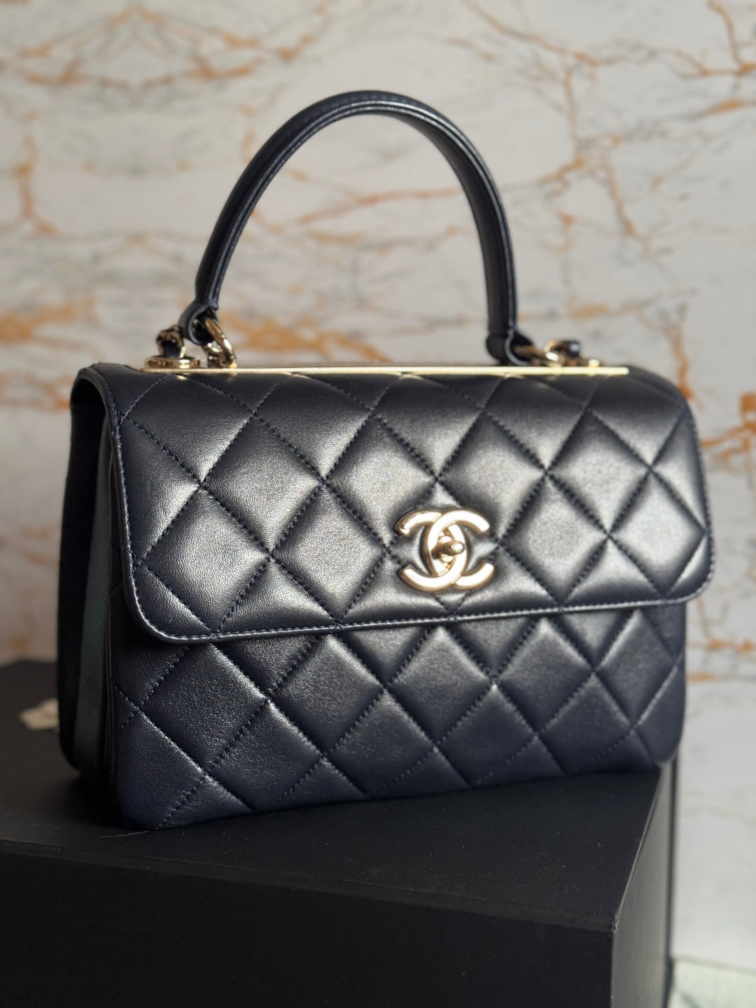 Chanel series 28 2018/2019 Navy Lambskin Champagne GHW Trendy CC Flap Bag size Small with Detachable Strap