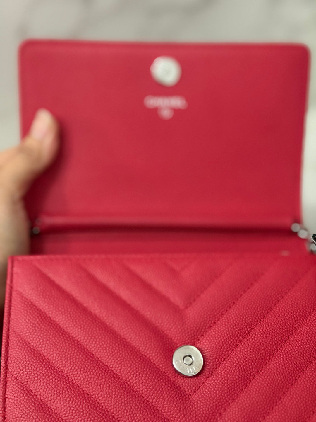 CHANEL series 25 2018 Dark pink chevron caviar SHW Square Wallet On Chain (WOC)