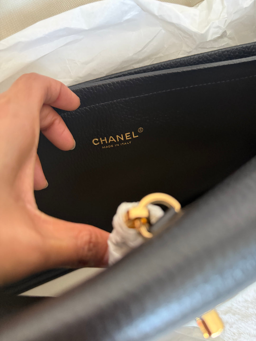 CHANEL Métiers d’art 26A 2026 Black Caviar Medium Shopping Tote Bag GHW NEW Size AP6428