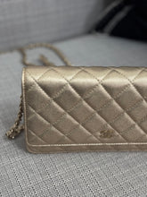 Load image into Gallery viewer, Chanel 21P 2021 Pre Spring/Summer Collection series 31 Iridescent Gold Lambskin Champagne GHW Classic Wallet on Chain (WOC)
