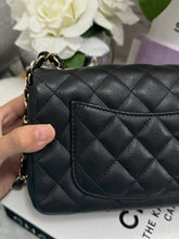 Load image into Gallery viewer, Chanel series 24 17B 2017 Fall/Winter Collection Black caviar LGHW Mini Rectangular Flap Bag with Burgundy Leather lining
