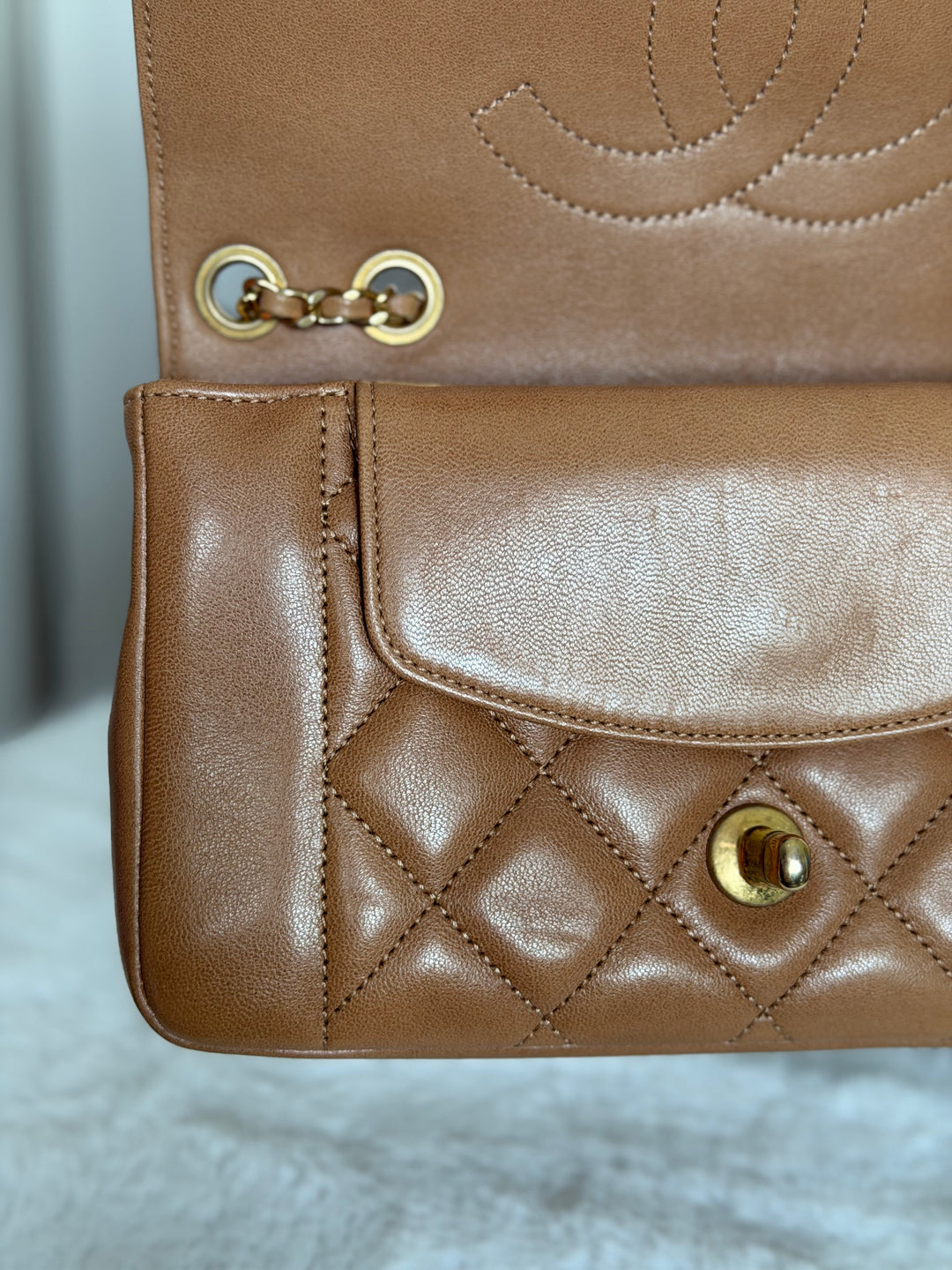 CHANEL series 21 Caramel Brown Lambskin aged GHW Diana Reissue Flap Bag size SMALL 2015
